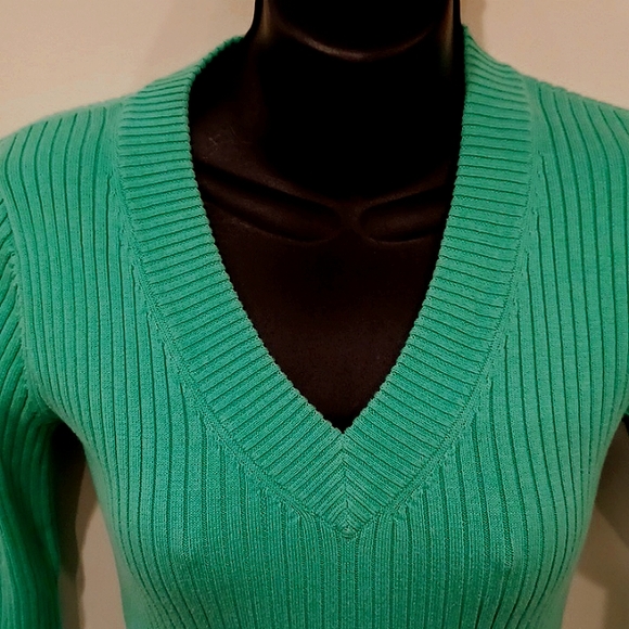 Togo/Hudson's Bay Ribbed Cotton V Neck Sweater- Sz. XS - Picture 3 of 5